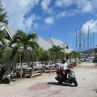 DYC-base-Praslin.