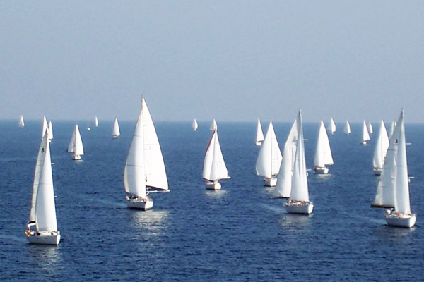Benefits of Bareboat Sailing in Flotilla