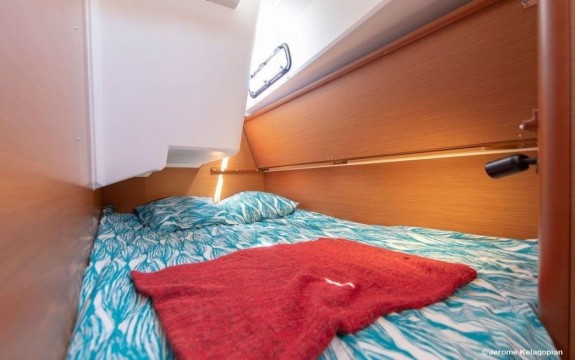 Sun Loft 47 double cabin