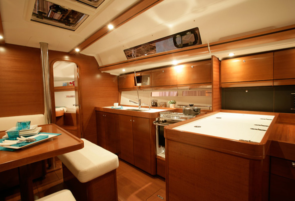 Dufour 405 Galley