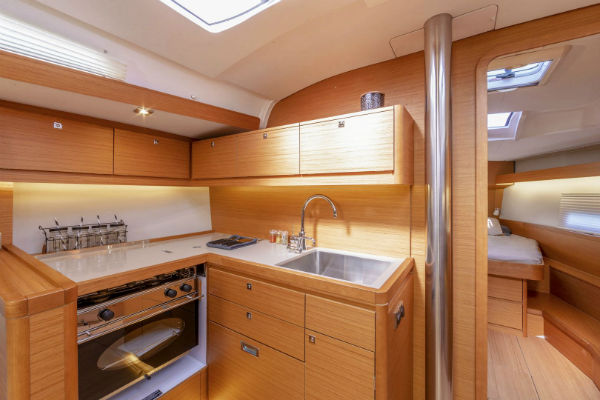 Dufour 430 Galley