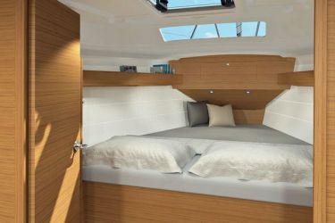 Dufour 360 cabin fwd