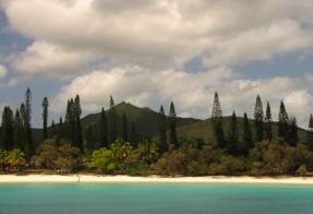 Approaching Ile des Pins