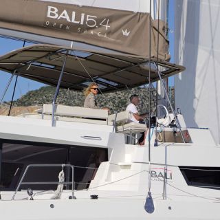 Bali 5.4 Flybridge