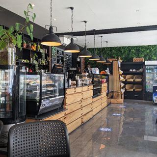Our-favorite-coffee-shop-on-praslin