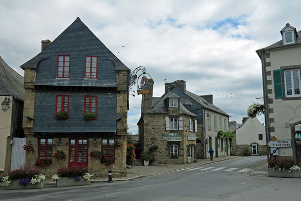 Finisterre village