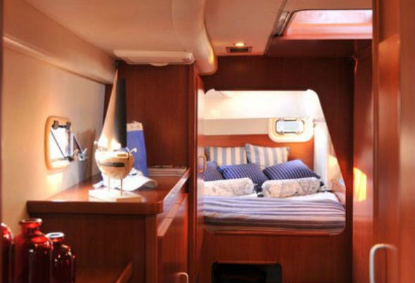 Leopard 39 PC Cabin