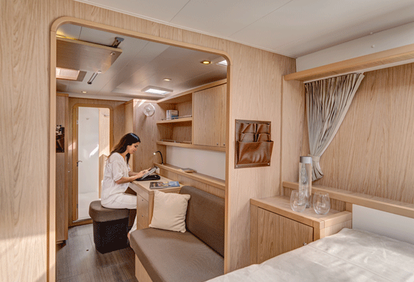 Lagoon 400 Cabin