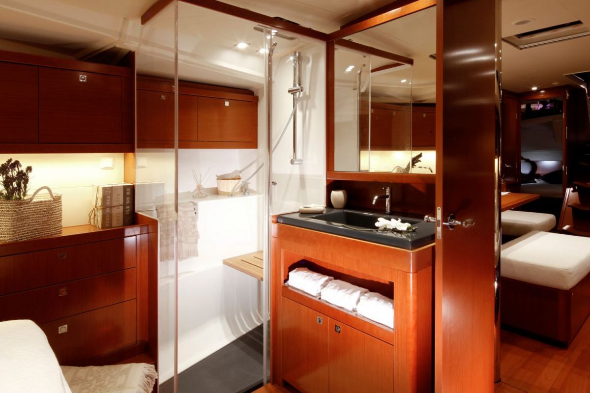 Oceanis 48 En suite