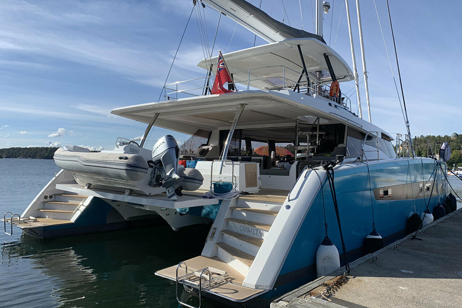 Alegria-67-Yellow-fordeck-with-jacuzzi.