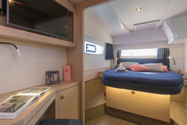 Astrea 42 Cabin