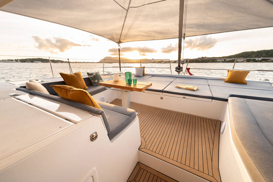 Bali-5-2-foredeck