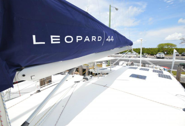 Leopard 44 