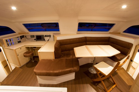 Catana 42  Saloon