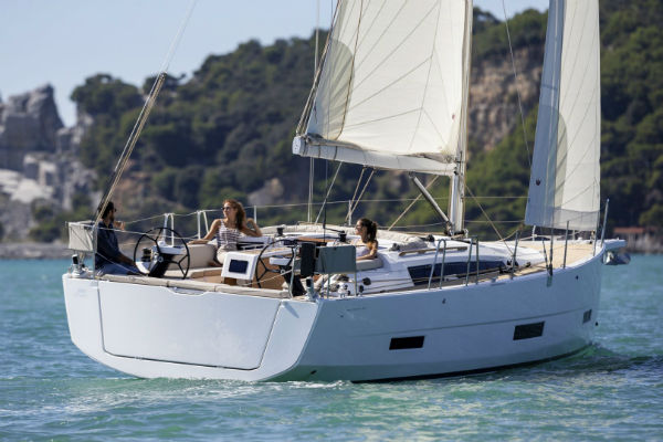 Dufour 390 Stern Sailing