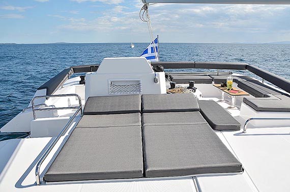 Dufour 48 cat flydeck