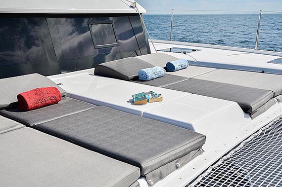 Dufour 48 cat sundeck