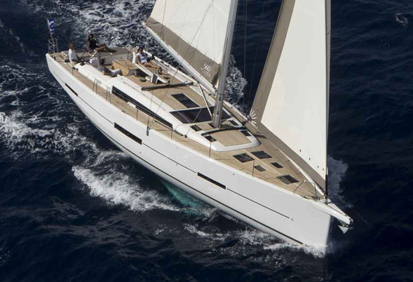 Dufour 560 Sailing