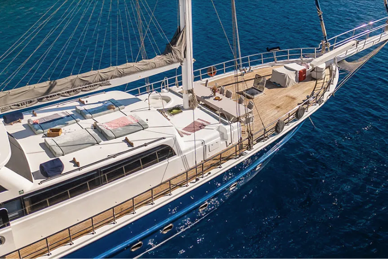 Gulet Esma Sultan  forward