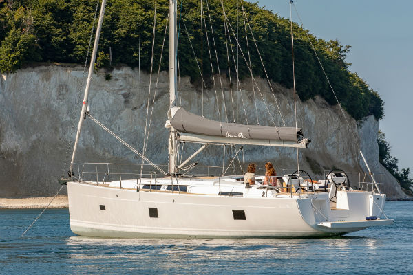 Hanse 458  at Anchor