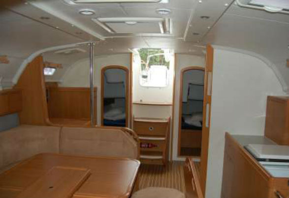 Harmony 52 Saloon