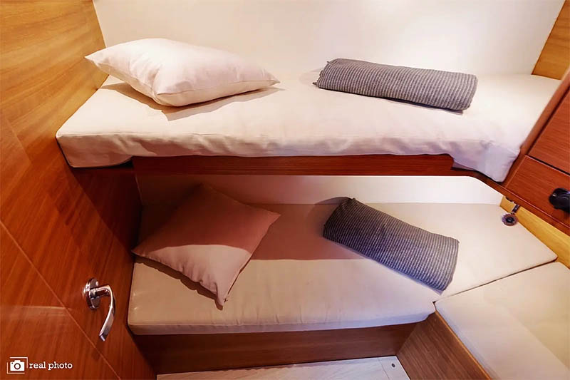 Elan Impression 45.1 bunk cabin