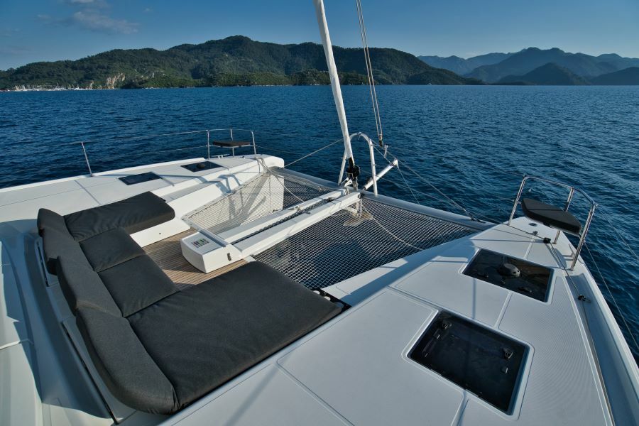 Lagoon 50 Invictus II forward