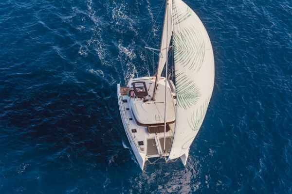 Lagoon 40 Sailing