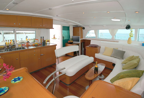 Lagoon 440 Saloon