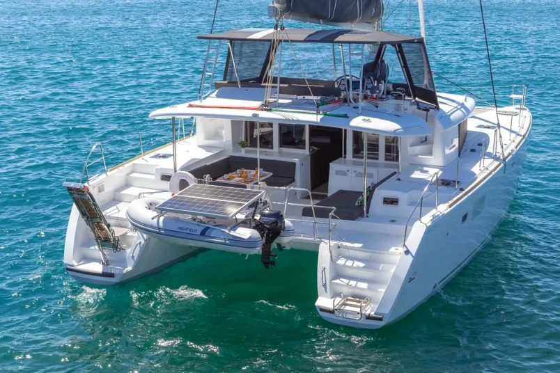 Lagoon 450 flybridge