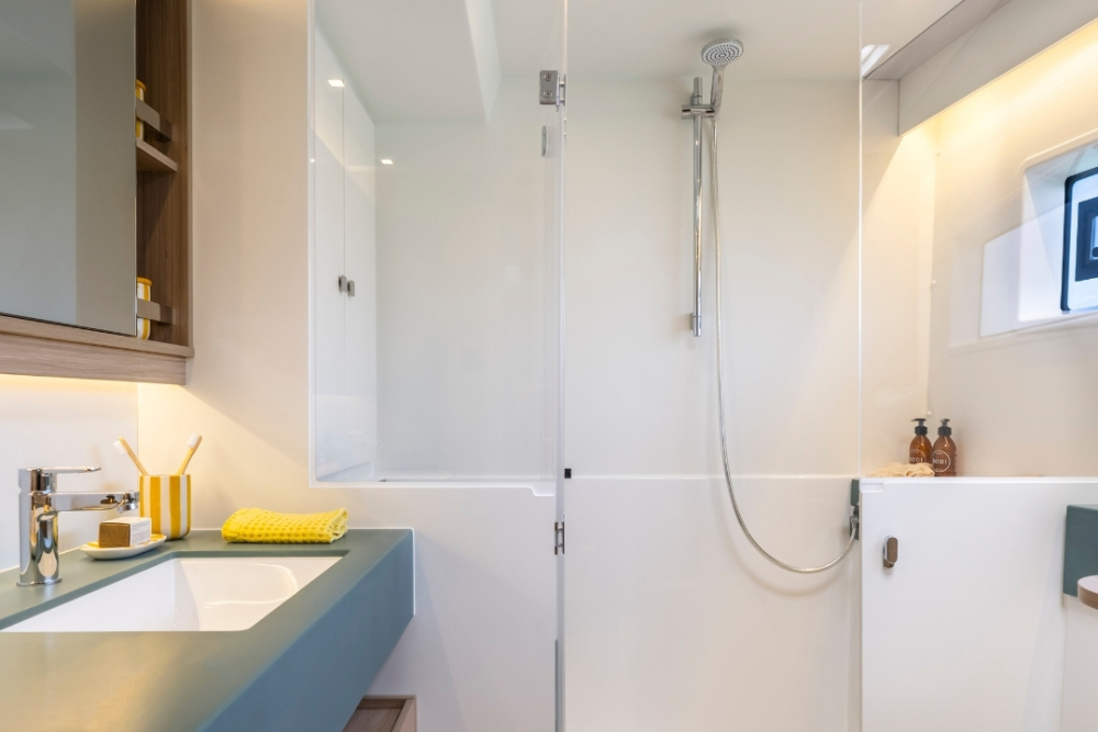 Lagoon 47 bathroom