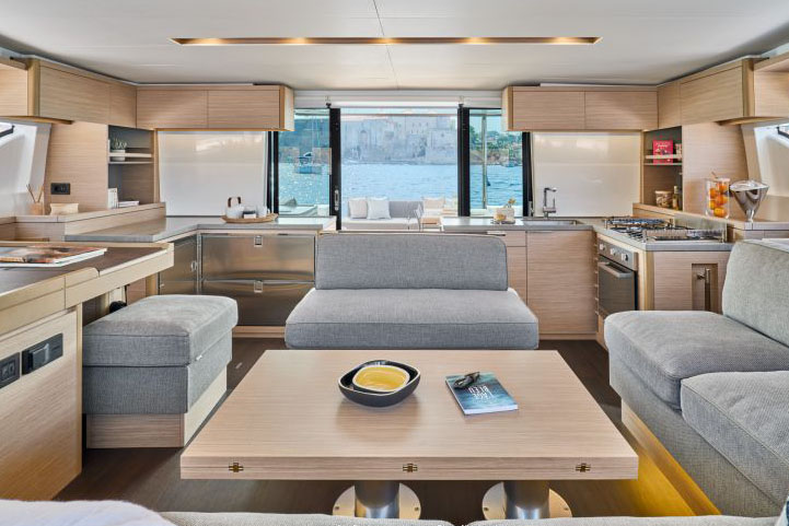 Lagoon 51 saloon aft