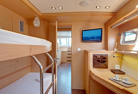 Lagoon 620 Twin Cabin