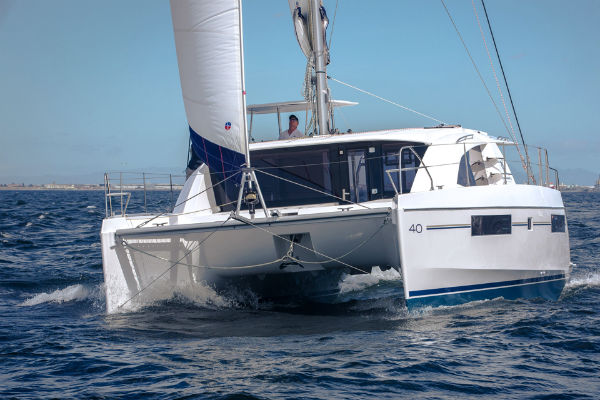 Leopard 40 Sailing