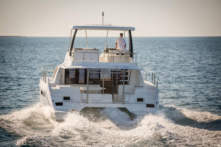 Leopard 43PC power cruising