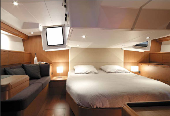 Jeanneau 57  Master Cabin