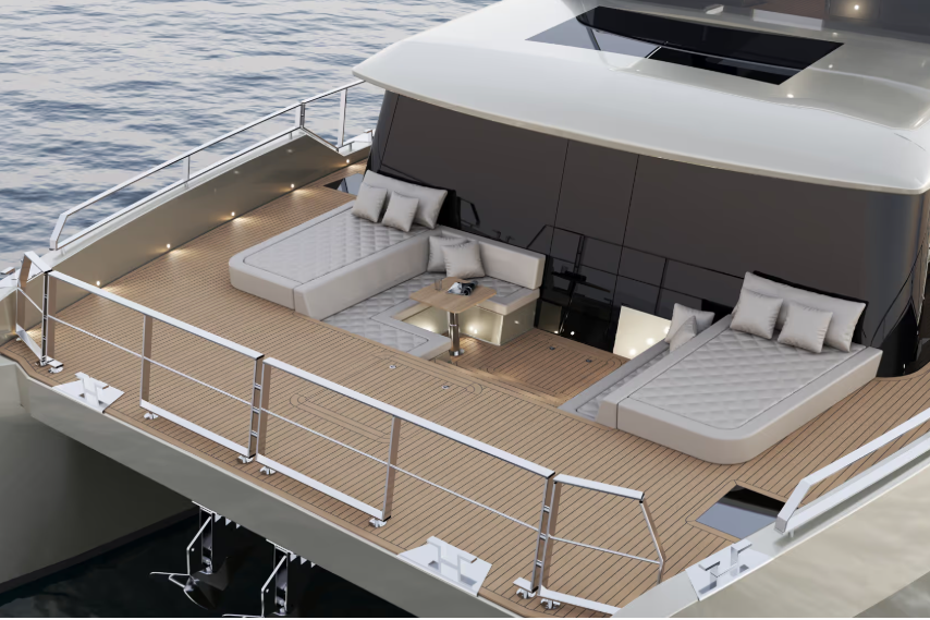 Moon Power 70 foredeck