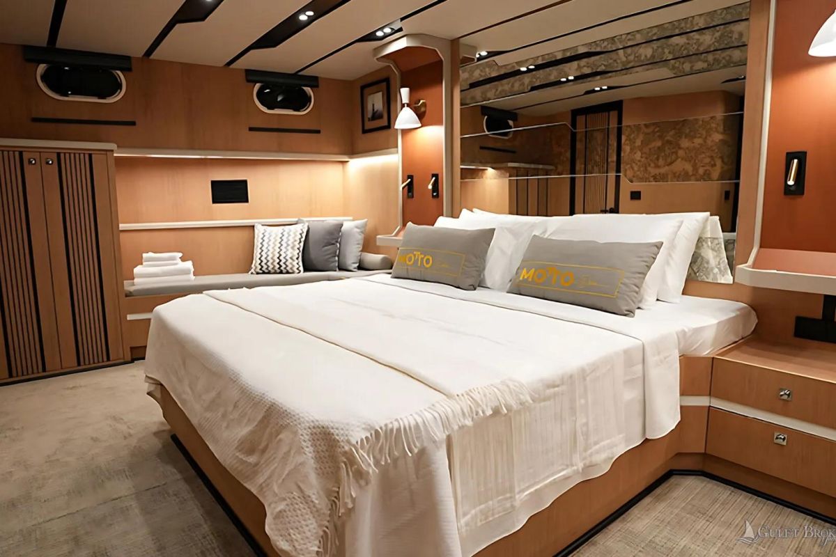 Gulet Motto master suite