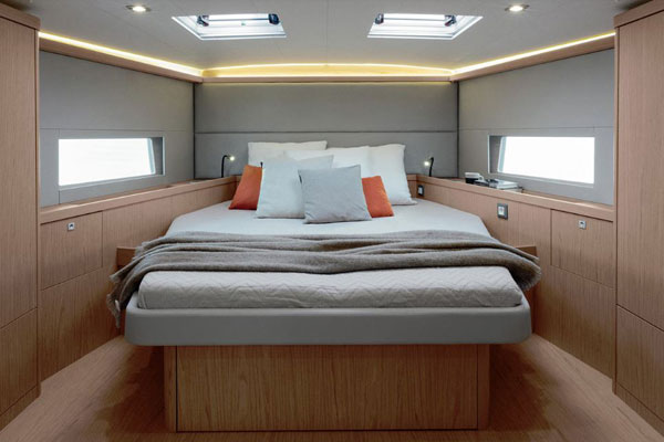 Oceanis 51.1 main cabin