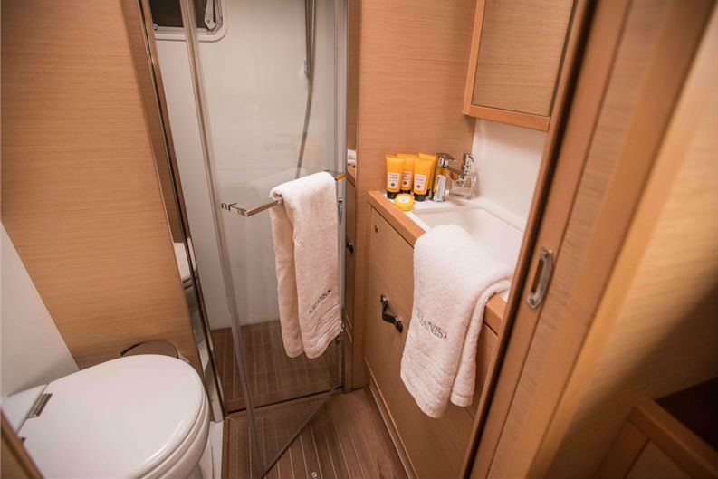 Lagoon 620 - 'Soleanis II' - En Suite