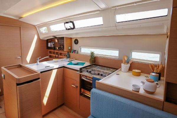 Sun Odyssey 410 Galley