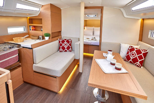 Sun Odyssey 410 Saloon