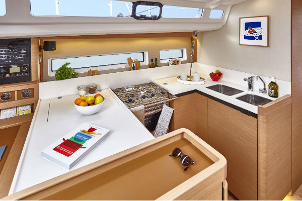 Sun Odyssey 440 Galley