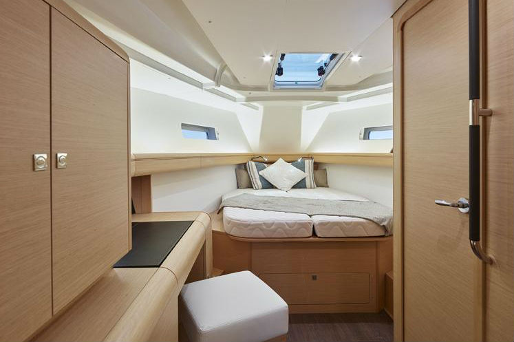 Sun Odyssey 449 Cabin