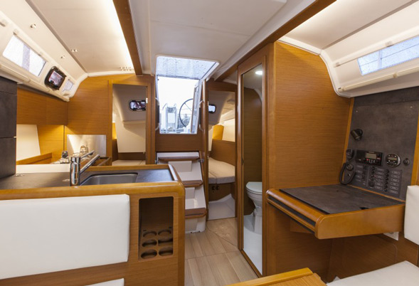 Sun Odyssey 349 Interior