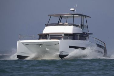 Bali 4.3 Motoryacht