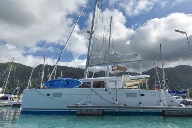 Lagoon 450 'Muzical'